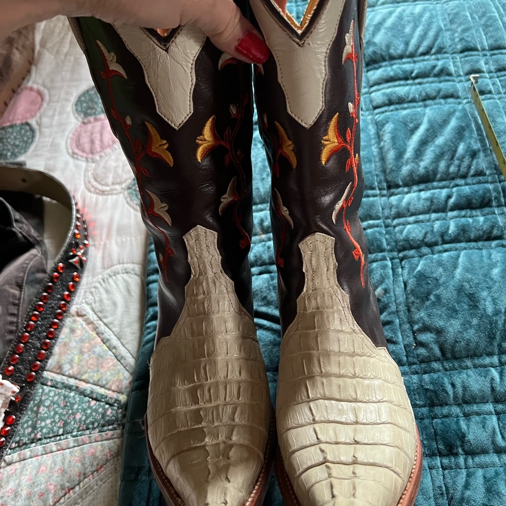 Los Altos boots.